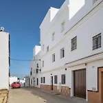 Piso Ureba, Bajo * コニル・デ・ラ・フロンテラ